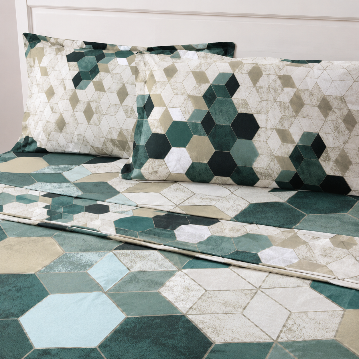 Super King Bedsheet Set | 210 TC Cotton| 2 Pillow Covers | AD14