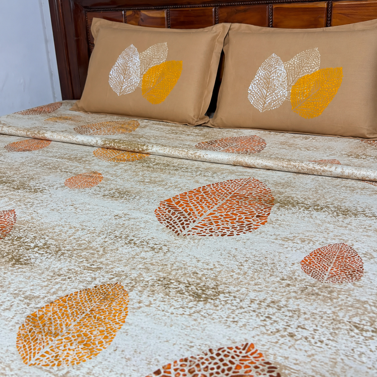 Super King Bedsheet Set | 210 TC Cotton| 2 Pillow Covers | AD21