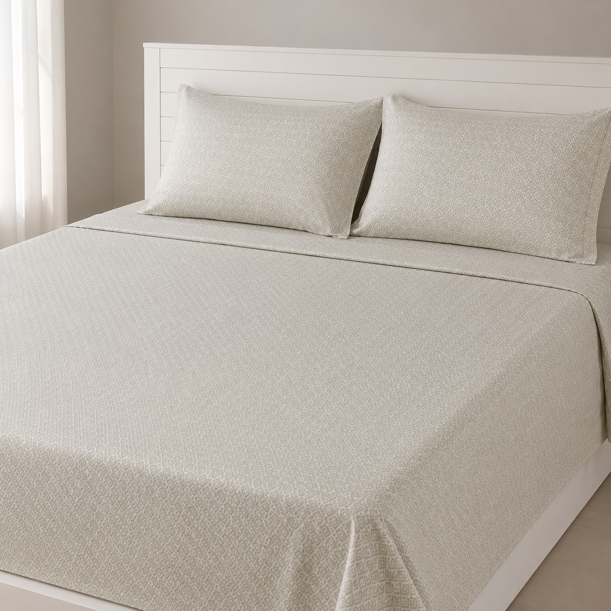 AD25 – Ivory Geometric Pure Cotton Super King Bedsheet Set
