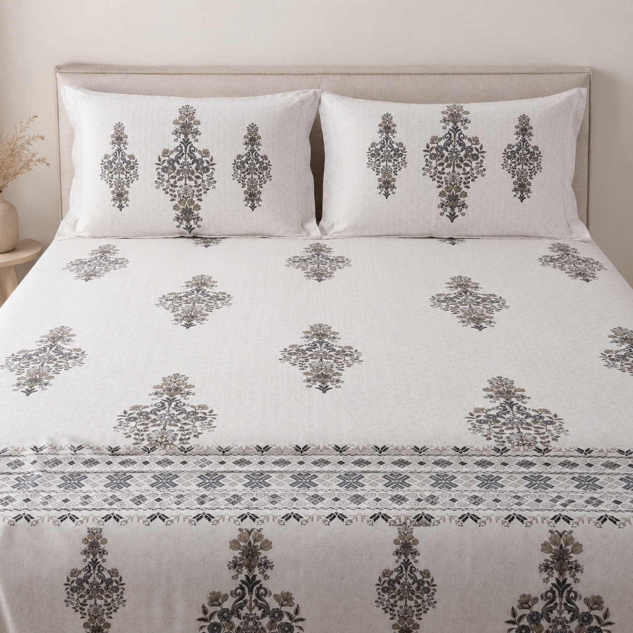 100% Cotton King Size Bedsheet Set | Elegant Floral Print | Soft, Cool & Breathable | With 2 Pillow Covers