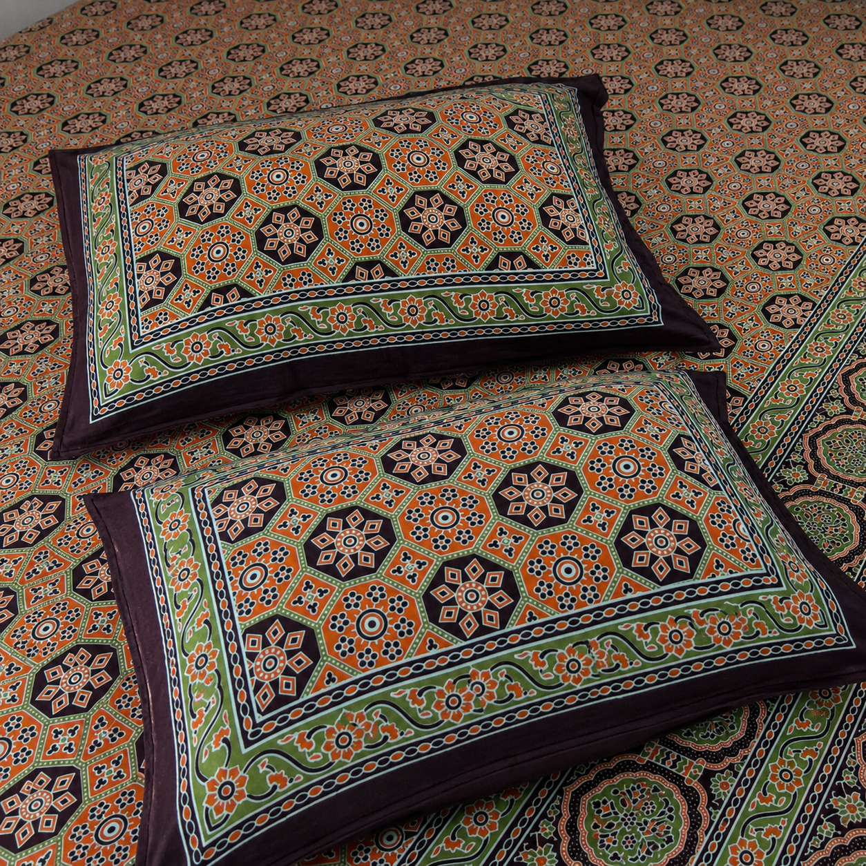 AD39 Premium Cotton King Size Bedsheet with 2 Pillow Covers | Rustic Orange Geometric Print | Soft & Breathable
